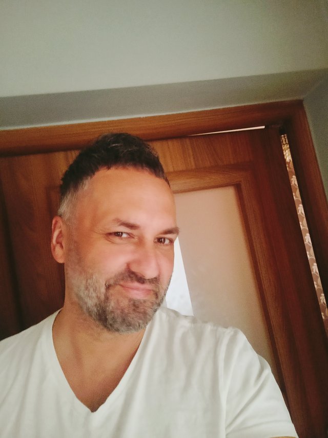 PerwersyjnyBrunetWawa