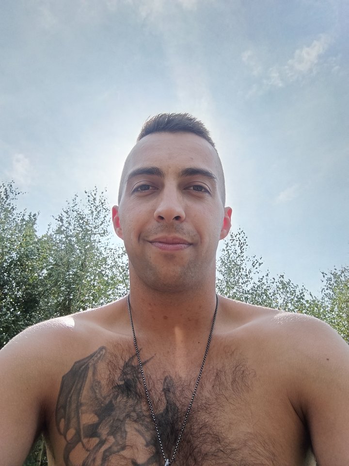 1000002167.jpg - Damian3646