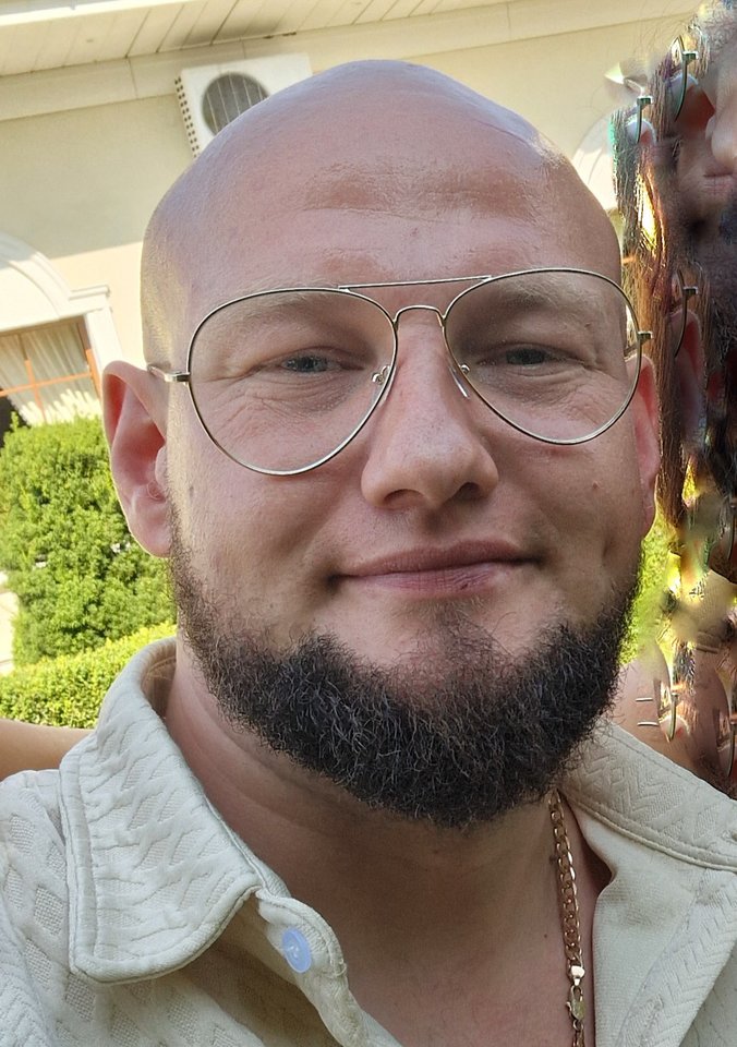 Thismy.jpg - AreckyVuitton