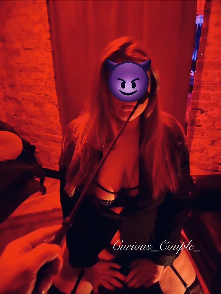 IMG_1983.jpeg - Curious_Couple_