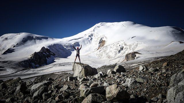 PeakingMan