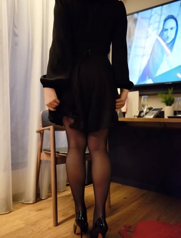 1000006512.jpg - HighHeelsPanty