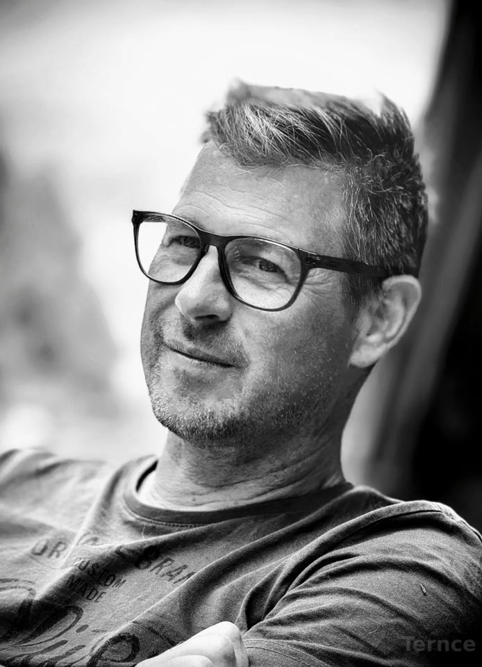 1000081772.jpg - MickJaggerr