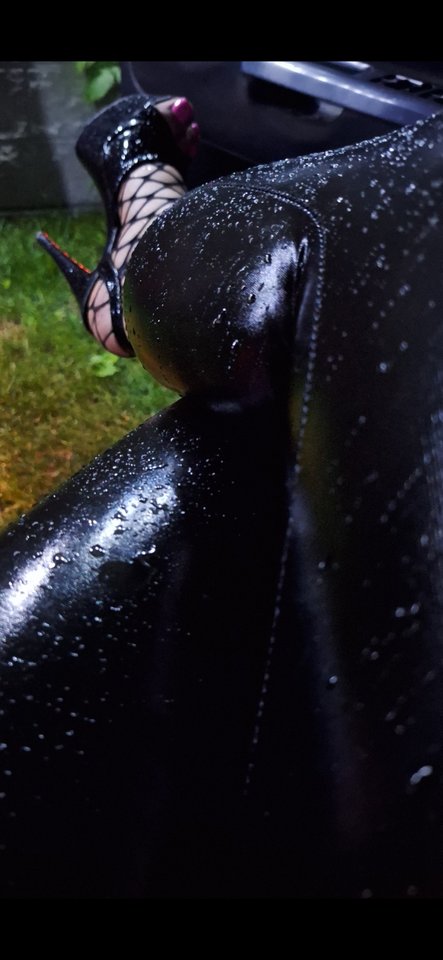 Screenshot_20260205_191226_Gallery.jpg - RoksanaiNikol