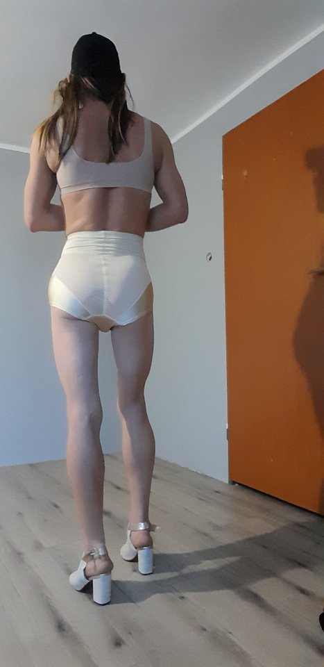 1000011909.jpg - MoniaTransCD