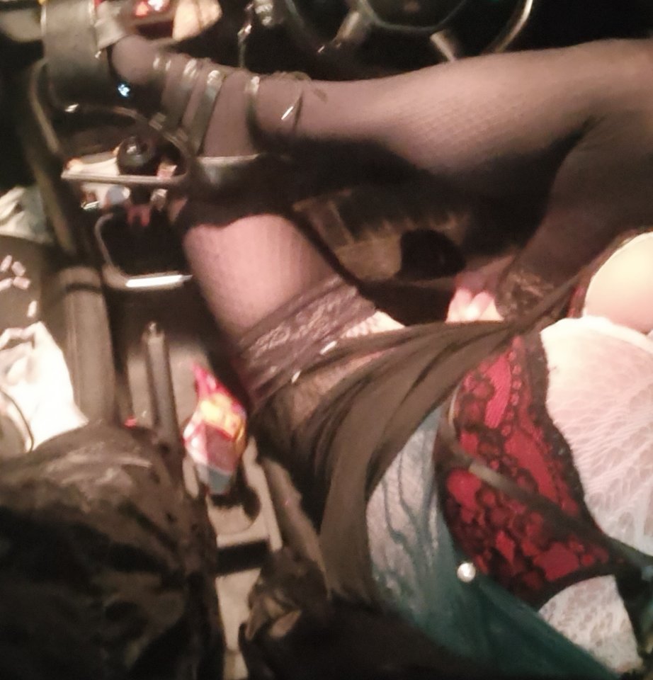 1000153837.jpg - paulstarkface