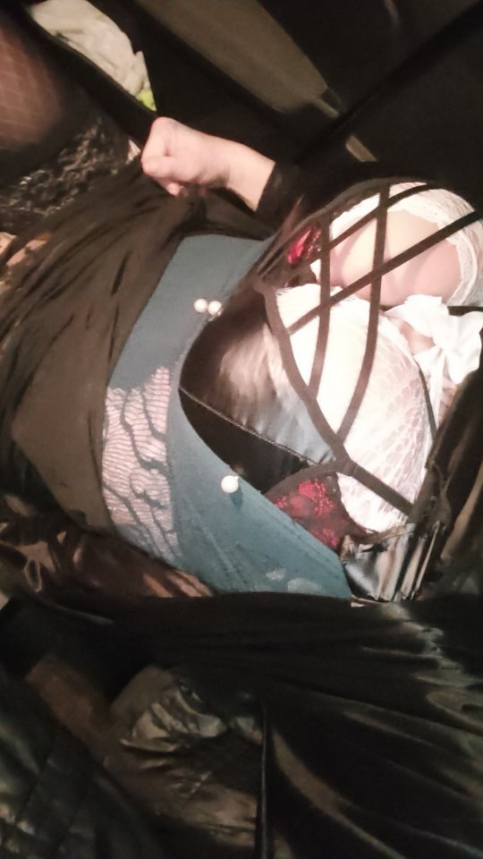 1000153820.jpg - paulstarkface