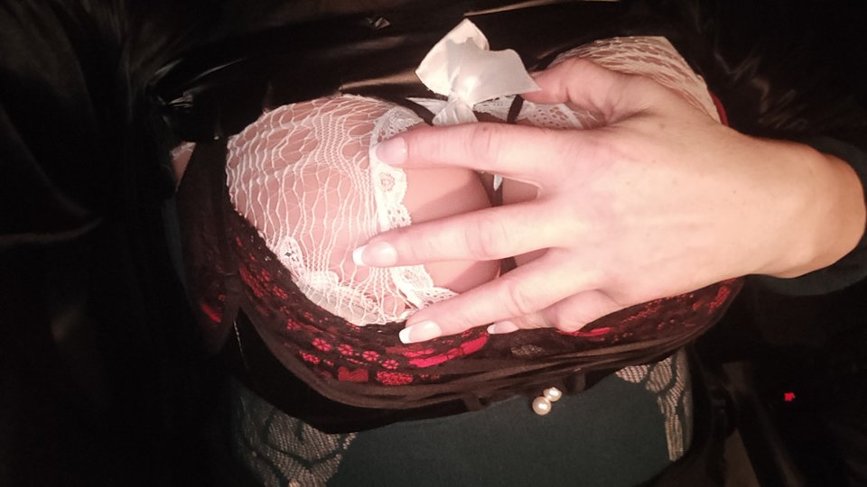 1000153832.jpg - paulstarkface