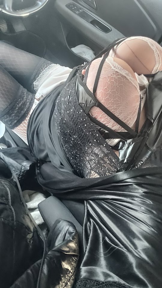 1000153852.jpg - paulstarkface