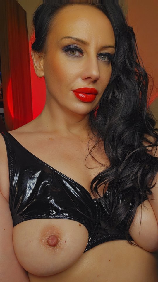 1000067192.jpg - MadylinWild