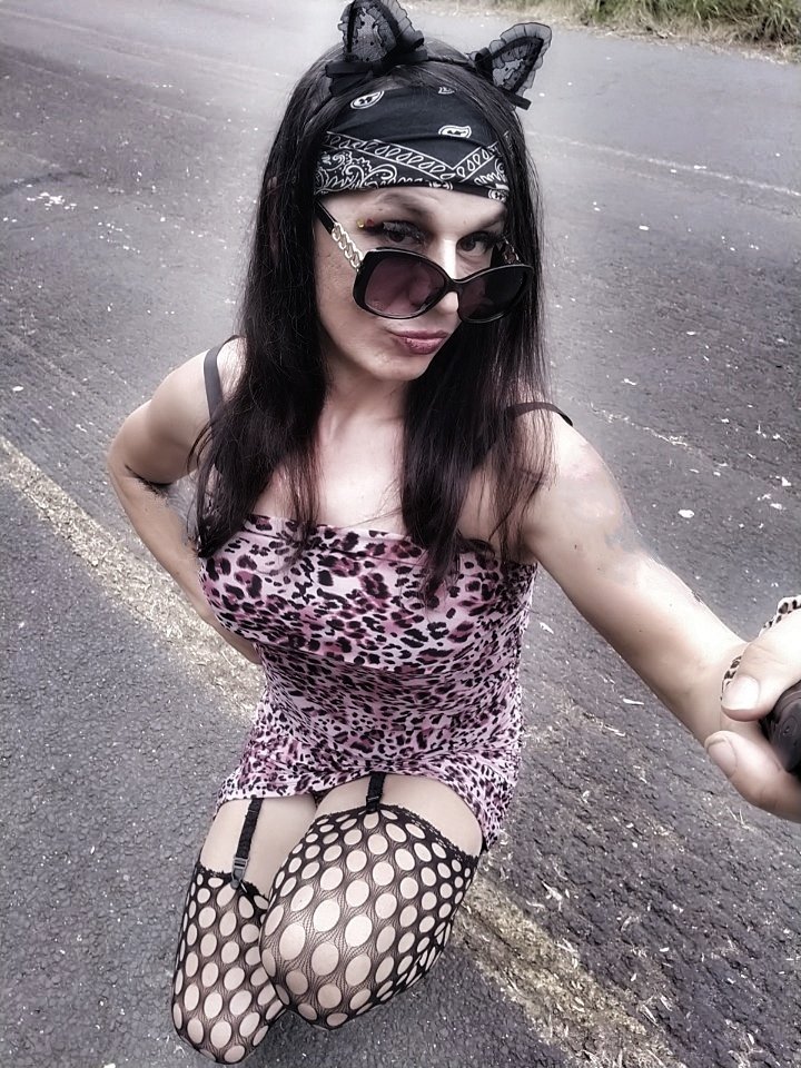 Czekam niecierpliwie na wiosnę i spacerki oooch 😍🤭 - HARDCORELLA69