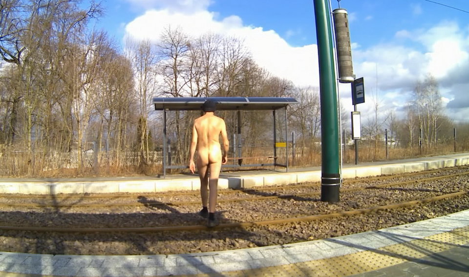 BYTOM - pzrystanek  20260223_1331.mp4_snapshot_00.50 - Krzysztof_cfnm