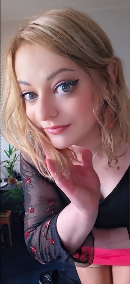 1000029614.jpg - PianolaStillDefacto