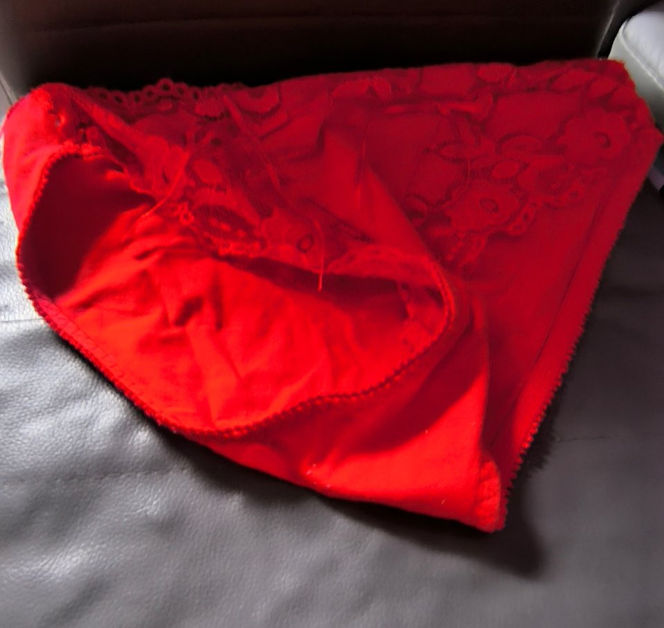 Ktoś chętny na moją bieliznę ? - karmelowapara