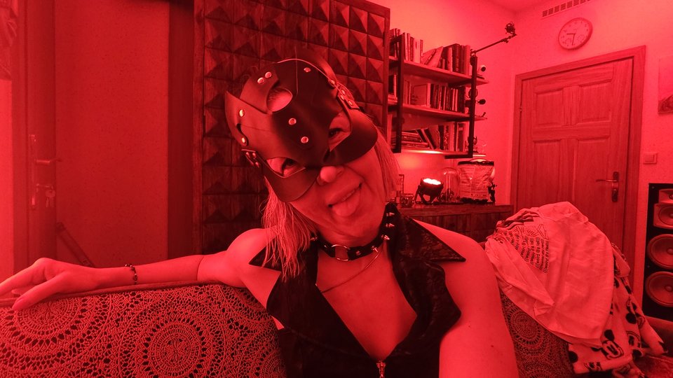 20240106_213212(0).jpg - Kink_Wink