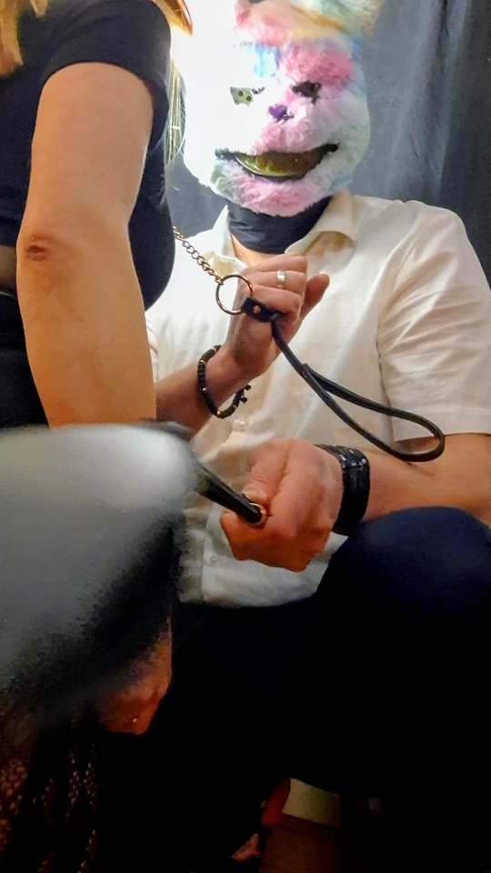 Slave na smyczy 📽🎬🧽🔪 - HeAndSheFuckYouHard