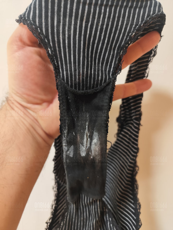 Mokre majteczki pasierbicy - Onbi666