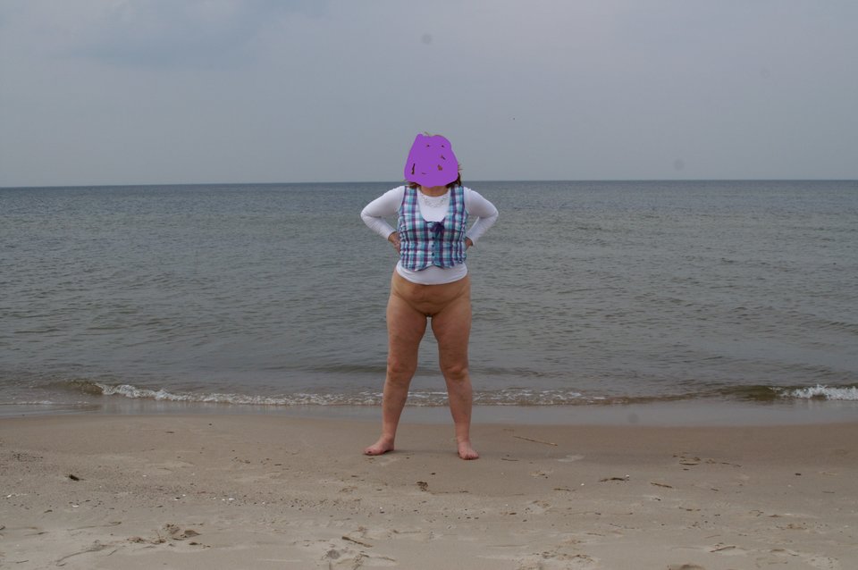 Latem fajnie jest bez majteczek - chanel 2