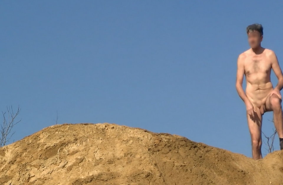 MOV001.mp4_snapshot_01.28_[2026.03.04_18.12.42].jpg - Krzysztof_cfnm