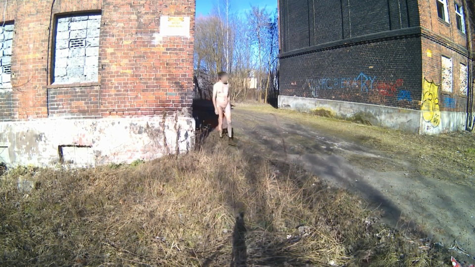 _234526A.mp4_snapshot_00.29_[2026.03.05_15.13.38].jpg - Krzysztof_cfnm