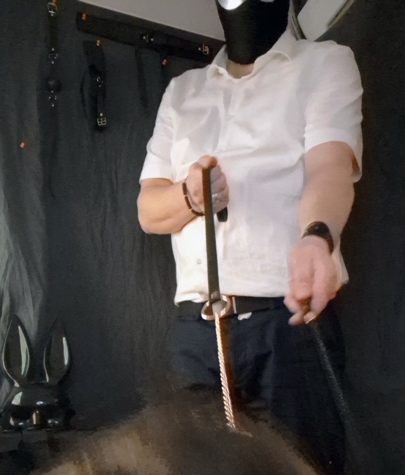 Smycz, kolana i Ty 🖤🧨🧎‍♀️ - HeAndSheFuckYouHard