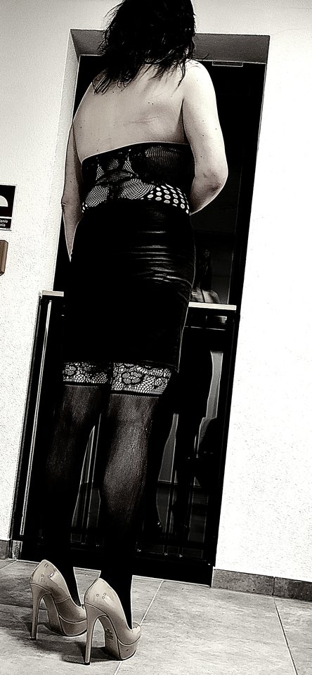 1000020718.jpg - Switchbdsmpara