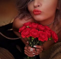 Goździki z okazji urodzin dodało mi Ej Aj 🤪😁