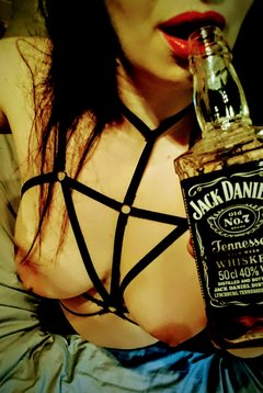 Zdróweczka Panowie. By się Wom darzyło, od sukcesów kopiło.