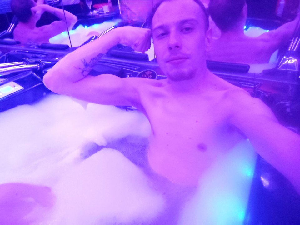 1000015160.jpg - ILoveSex97