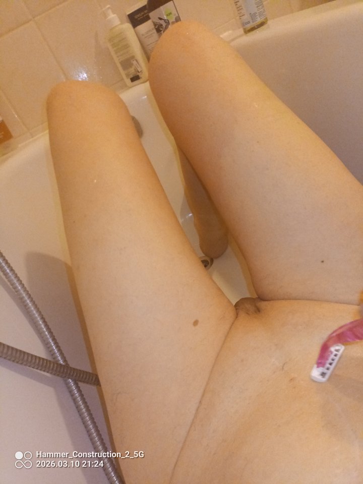 1000001922.jpg - AdamJG