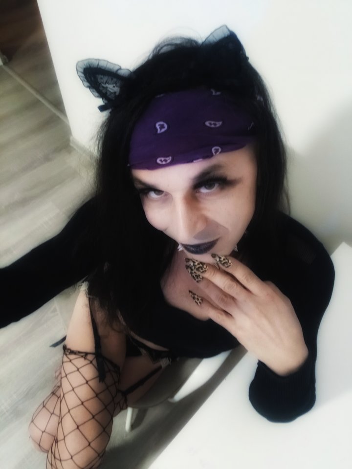 Mogę być Twoja - HARDCORELLA69