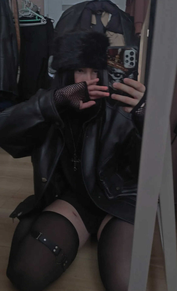 att.-7oVSsd6TMkvvlzzF1b_Evo78ov0T07SNU_64Ga_UGw.jpeg - aniaa040406