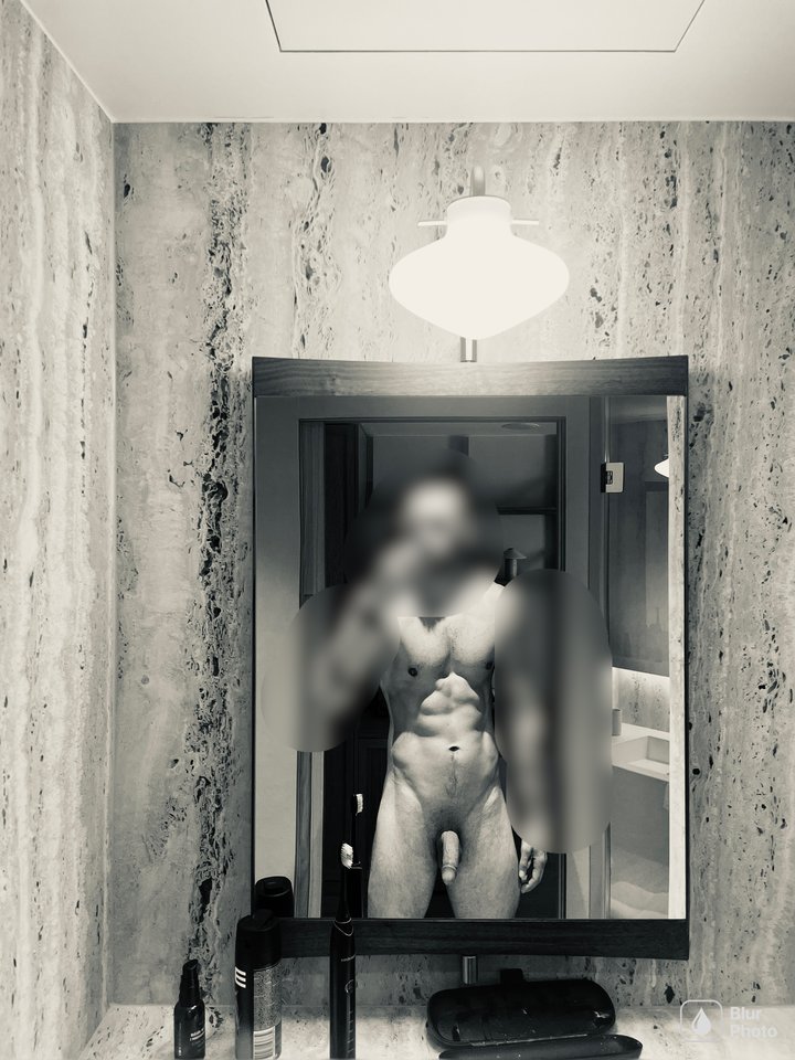 Blur-12032026-01.jpeg - Kristoferin_89