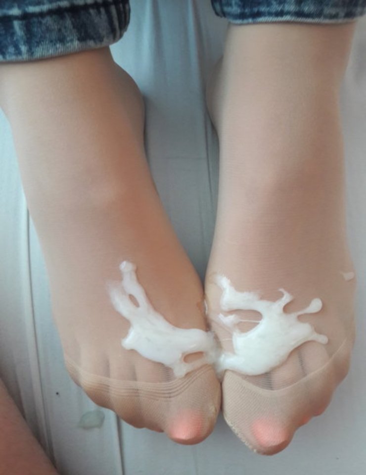 1000036906.jpg - Nylonfoot1