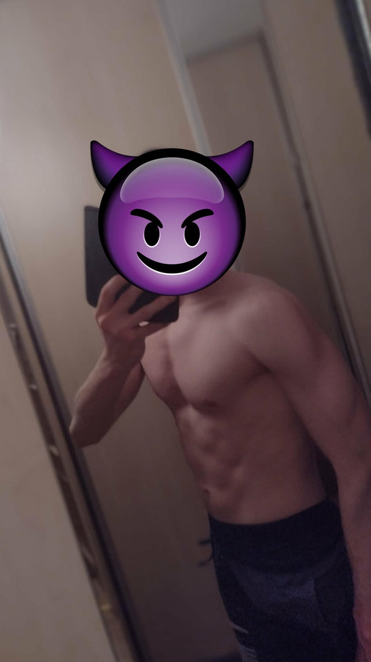 5045a8cc-2126-41a3-acea-73e5f67b7732.jpg - HeteroRealny1999