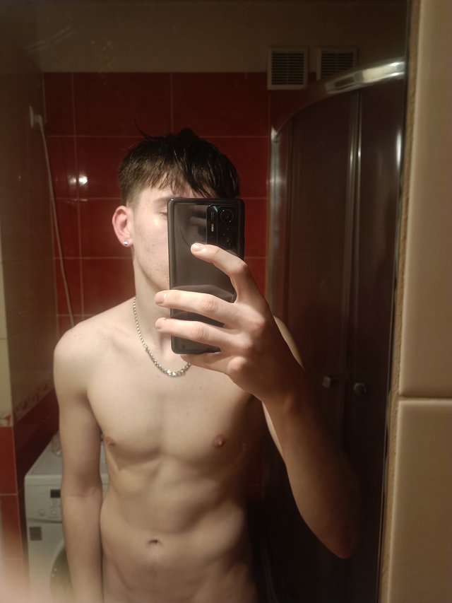 Mlodyprzystojniak839