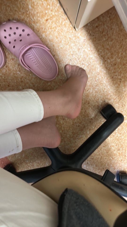 4667.jpg - FetyszNylonPara