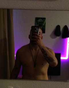 Znajdzie się tutaj ktoś kto chciałby się poznać?:)