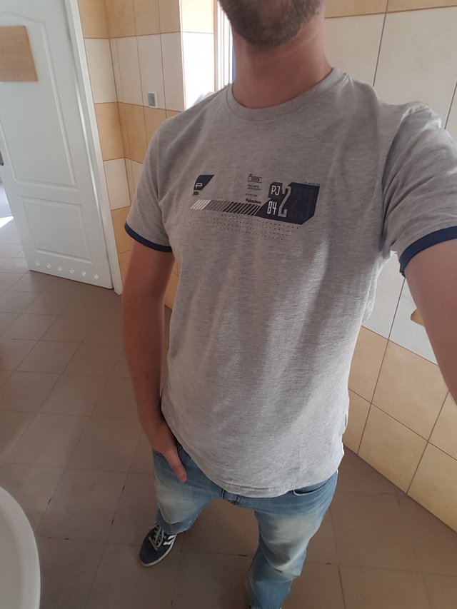 Dyskretnyposzukiwacz88